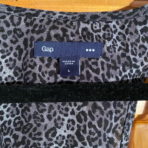 sleeveless top - Picture 4 of 4